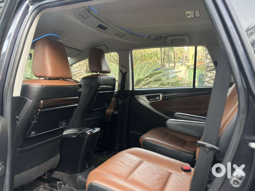 Toyota Innova Crysta