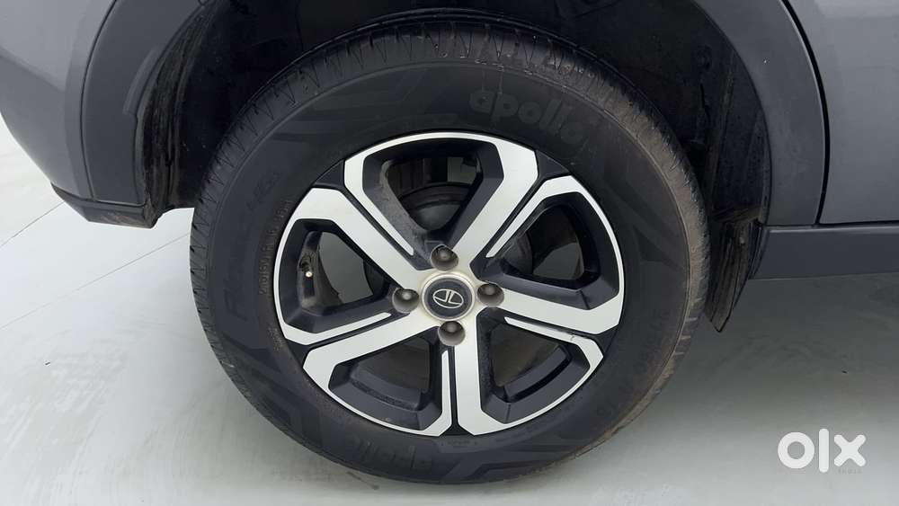Tata Nexon 1.2 Revotron Xza Plus, 2022, Petrol