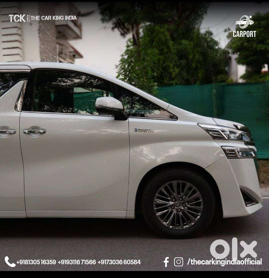 Toyota Vellfire 2.5 Executive Lounge, 2020, Petrol