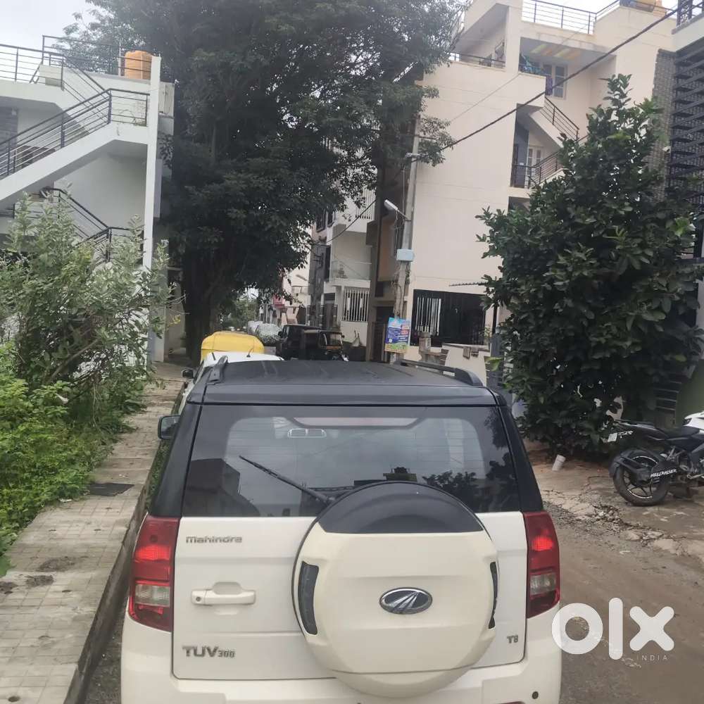 Mahindra Tuv 300 2016