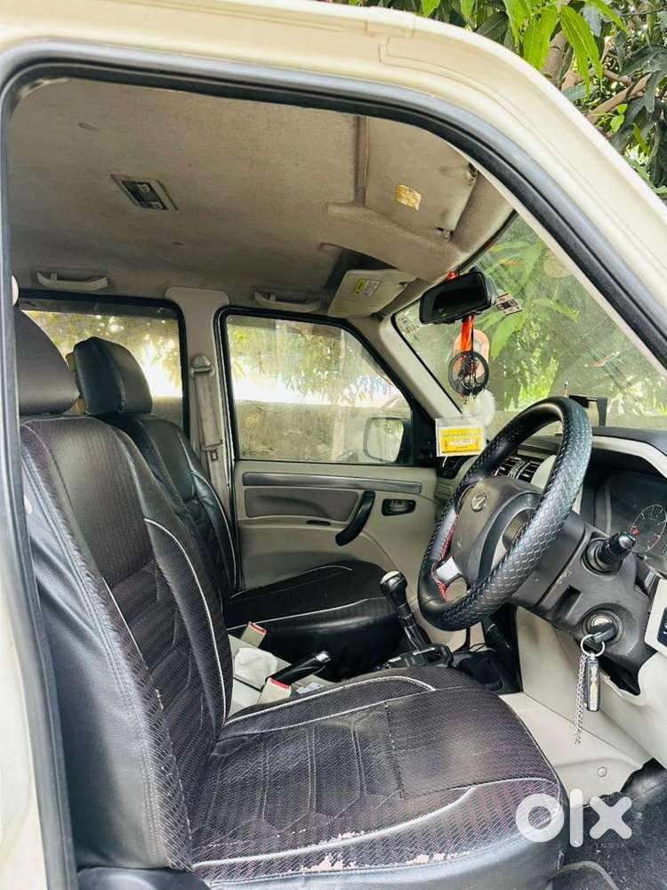 Mahindra Scorpio S6+