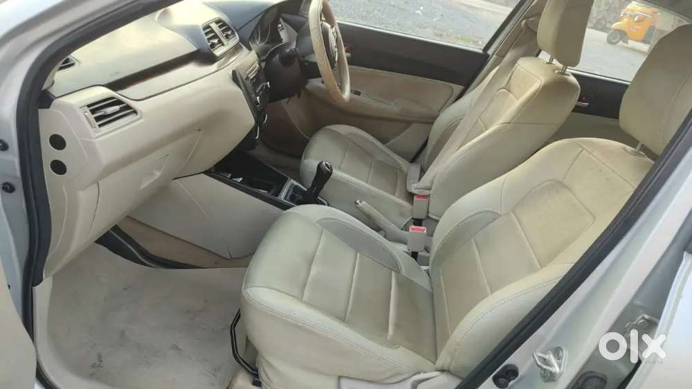 Maruti Suzuki Dzire 2017 Petrol 101000 Km Driven