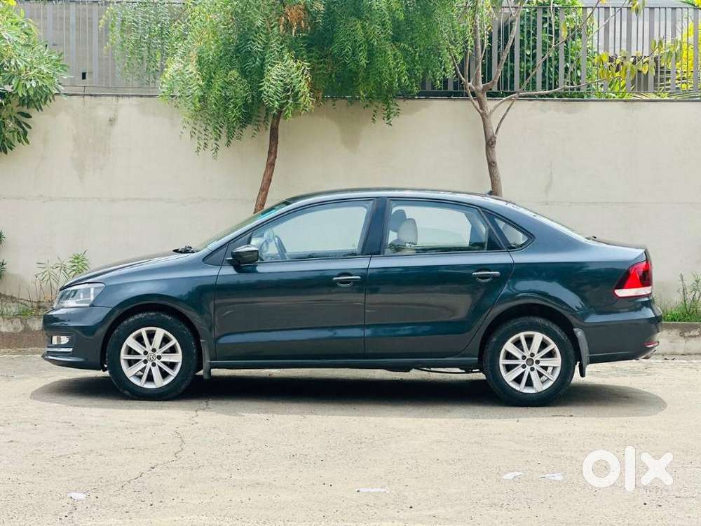 Volkswagen Vento 1.2 Tsi Highline At, 2017, Petrol