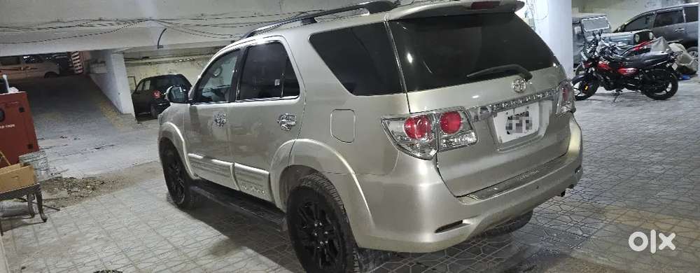 Toyota Fortuner Legender 2015