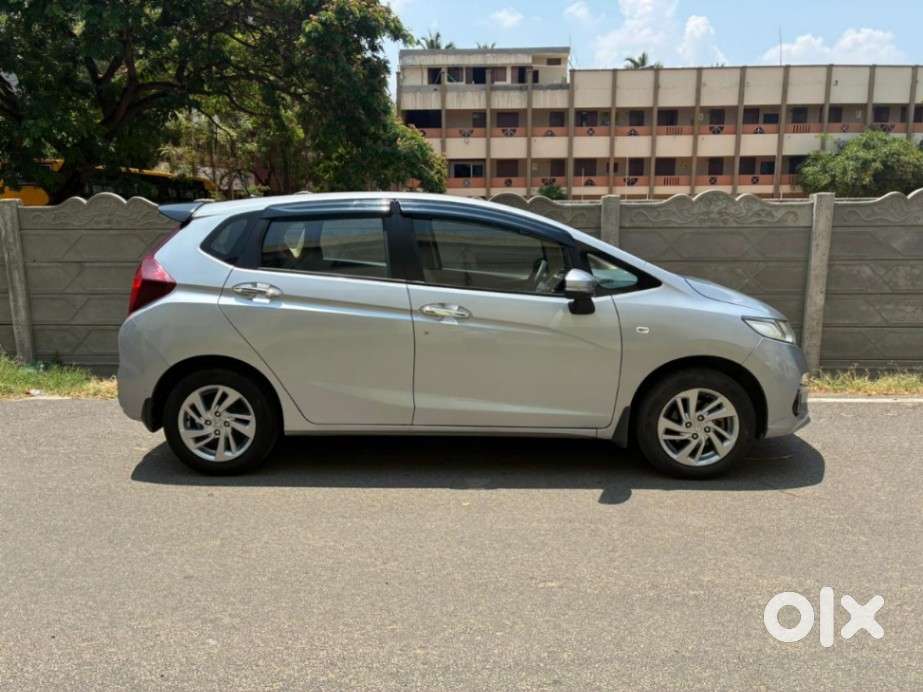 Honda Jazz V Mt Privilege, 2022, Petrol