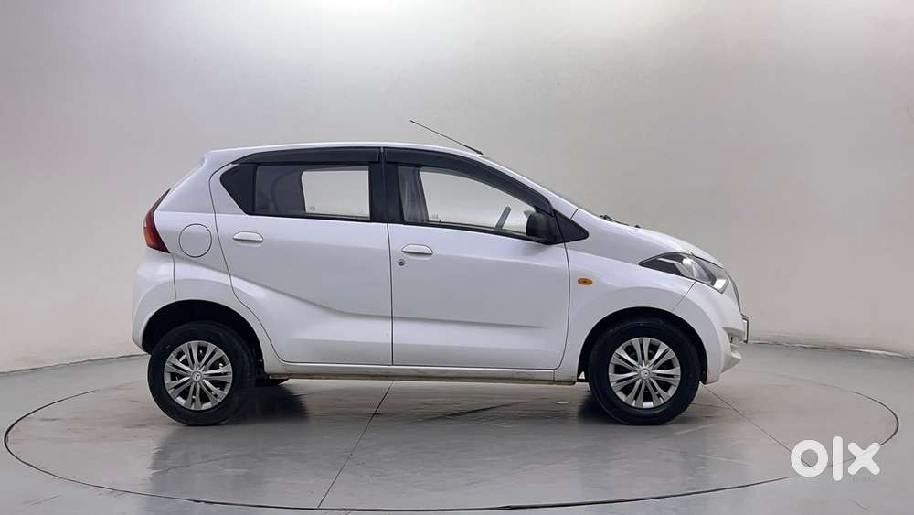 Datsun Redigo T Option, 2016, Petrol