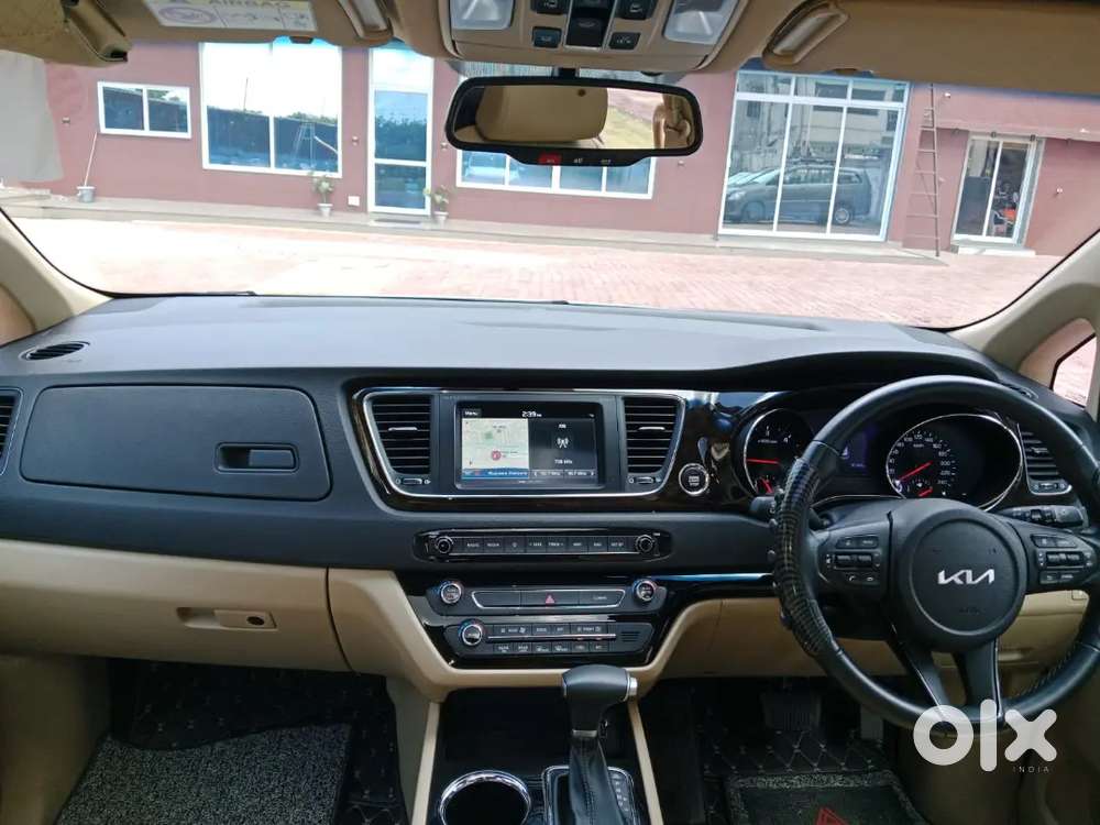 Kia Carnival Limousine 2023