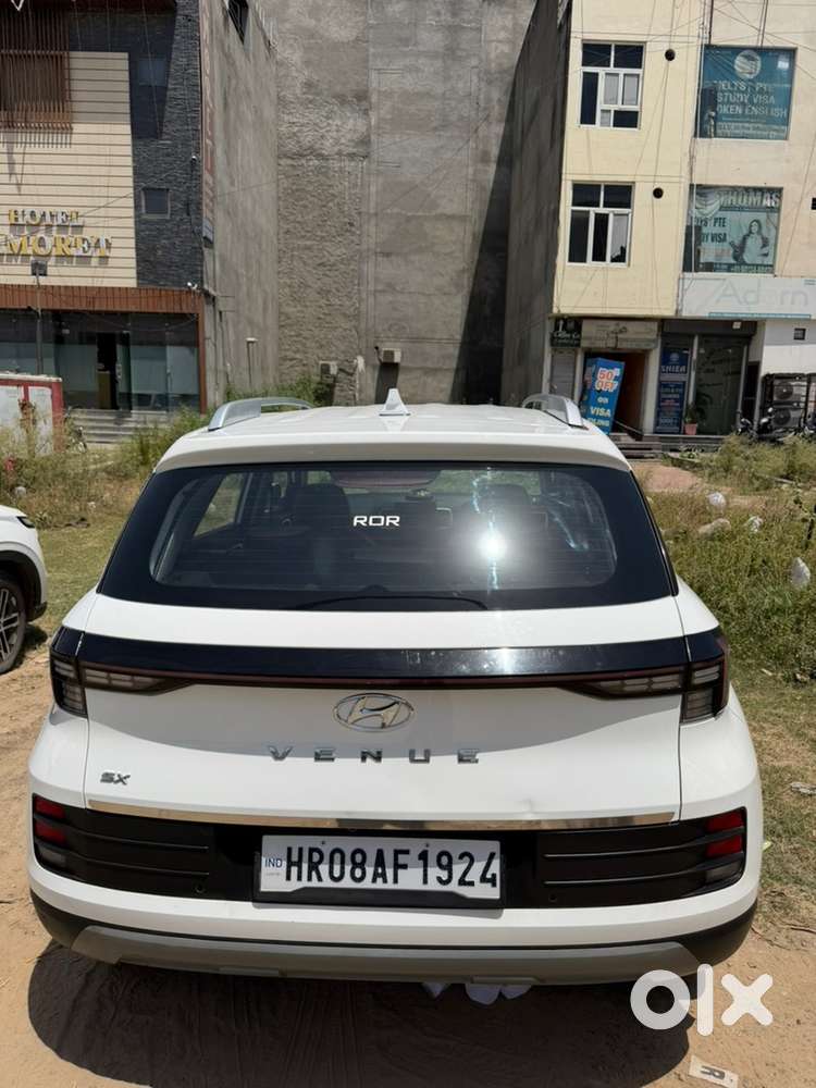 Hyundai Venue N Line 2023 Petrol Well Maintained
