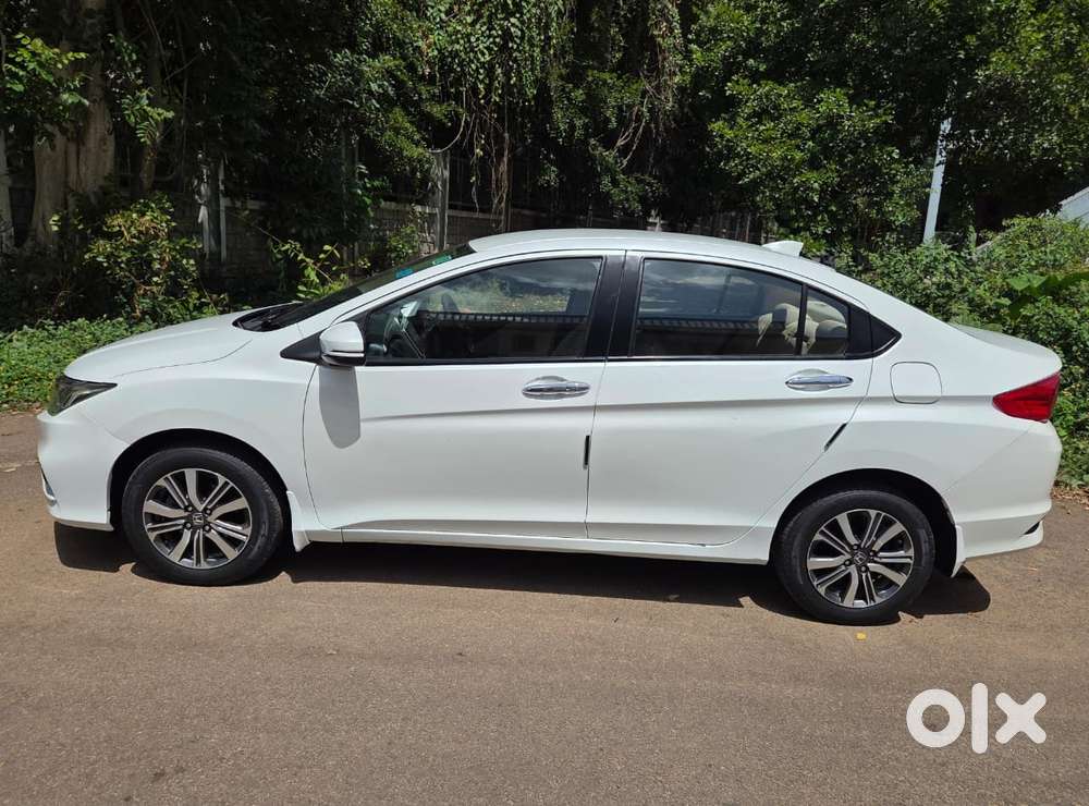Honda City I-vtec V, 2018, Petrol
