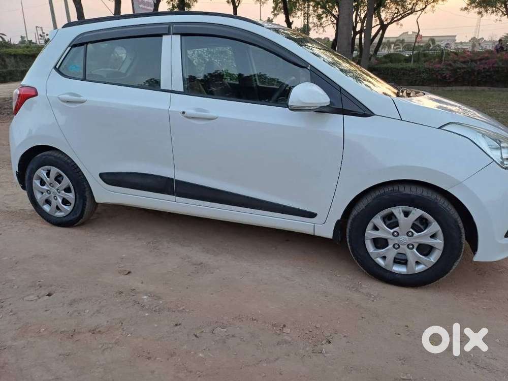 Hyundai Grand I10 Sportz O 1.2, 2015, Petrol