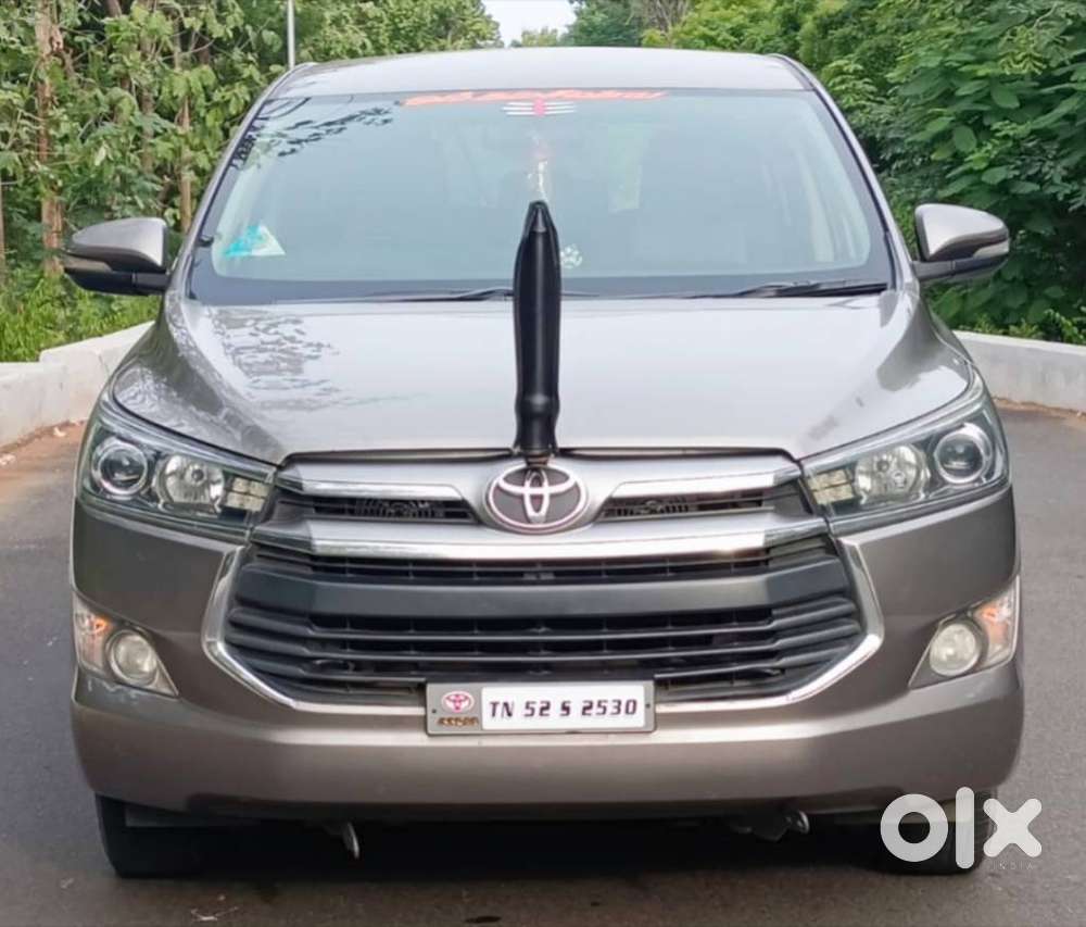 Toyota Innova Crysta 2.4 V, 2016, Diesel