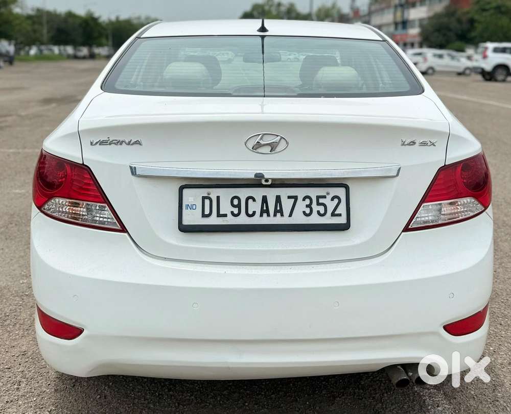 Hyundai Verna 1.6 Sx Vtvt (o) At, 2014, Petrol