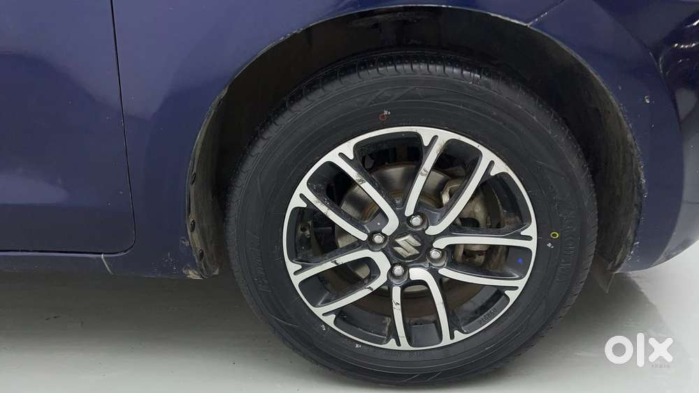 Maruti Suzuki Swift Zxi Plus Amt Dual Tone, 2021, Petrol
