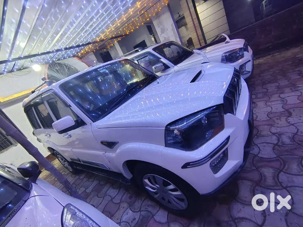 Mahindra Scorpio S6 Plus 2017