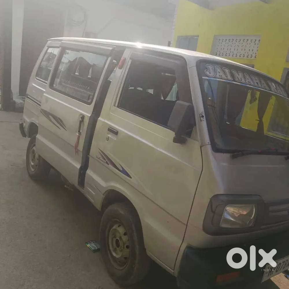 Maruti Suzuki Omni E Mpi 2018  32,000 Km  Petrol + Lpg 7+1 Seater