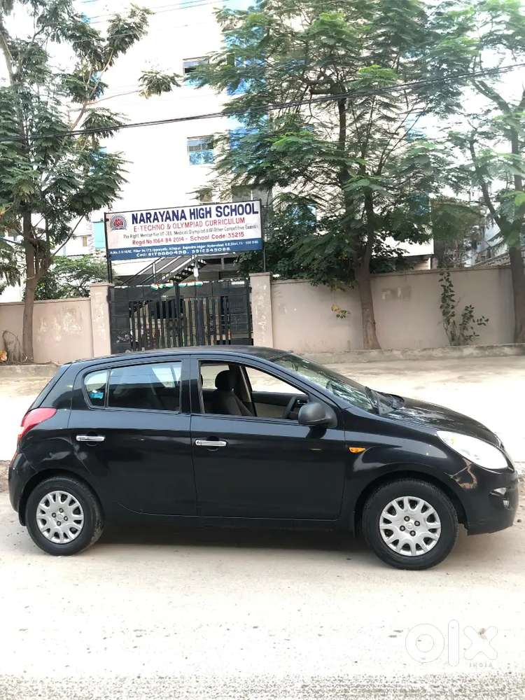Hyundai I20 2011 Petrol Well Maintained