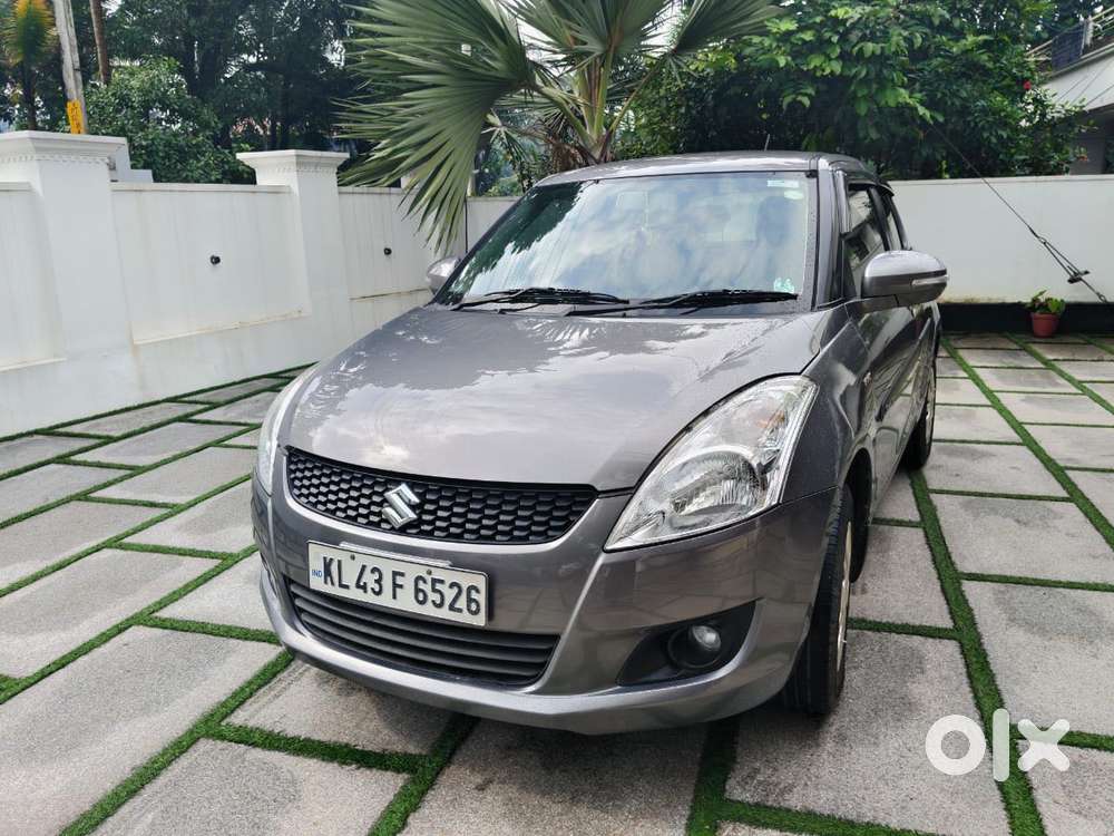 Maruti Suzuki Swift Vxi Abs Bsiv, 2014, Petrol