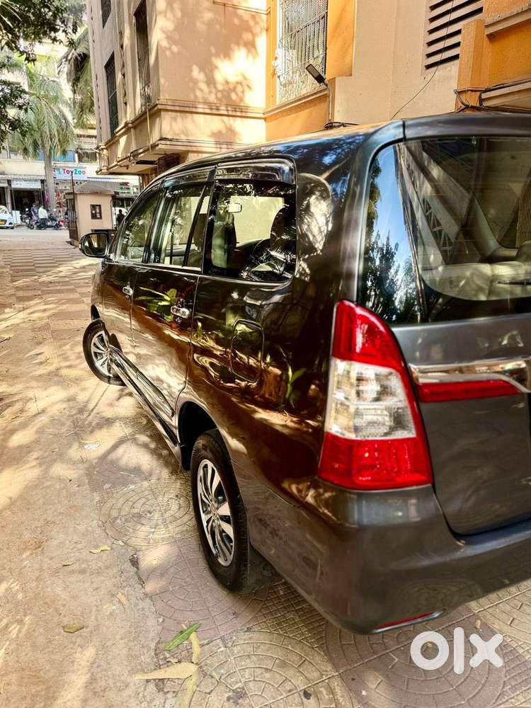 Toyota Innova 2.5 Vx 7 Seater Bs Iv, 2015, Diesel