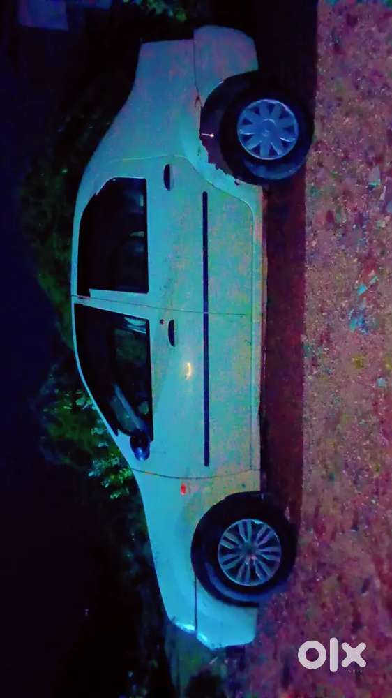 Mahindra Renault Logan 2009