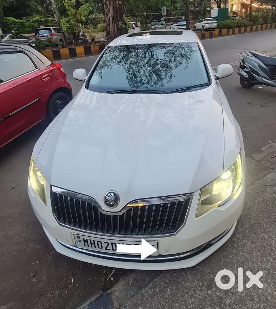 Skoda Superb A Luxury Sedan 26370 Km Super Tight Condition.