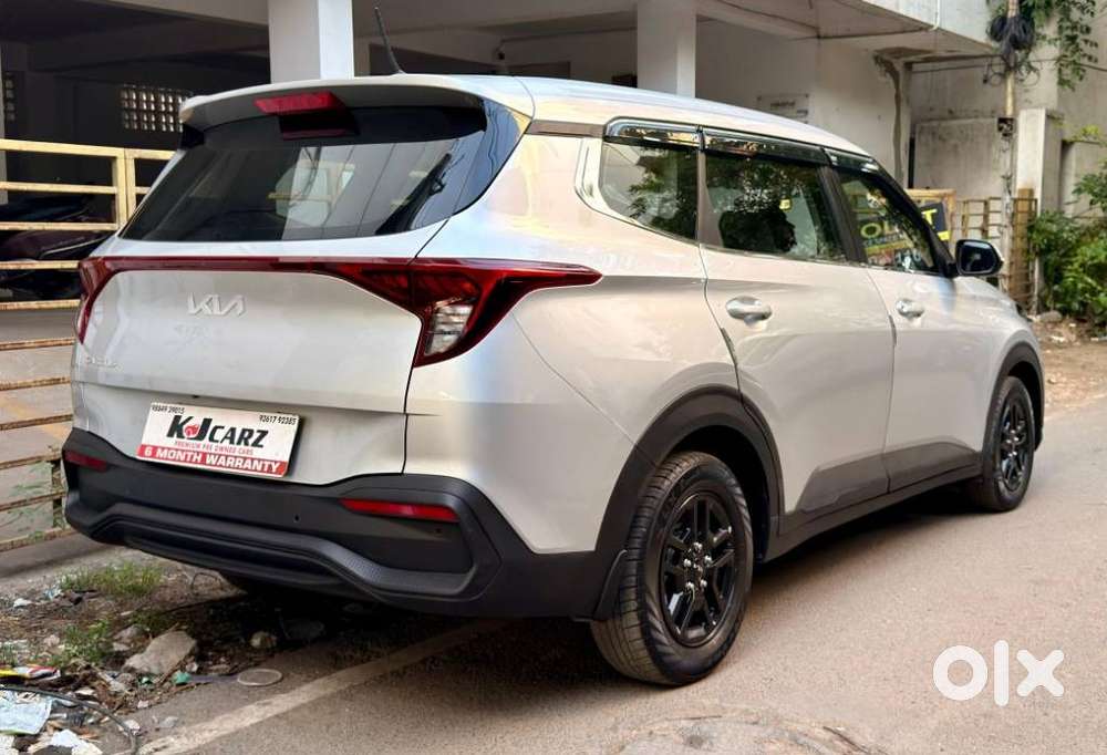 Kia Carens 1.5 Premium 7 Str, 2023, Petrol