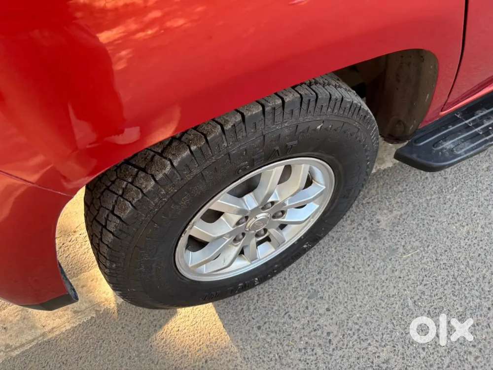 Mahindra Tuv 300 2019