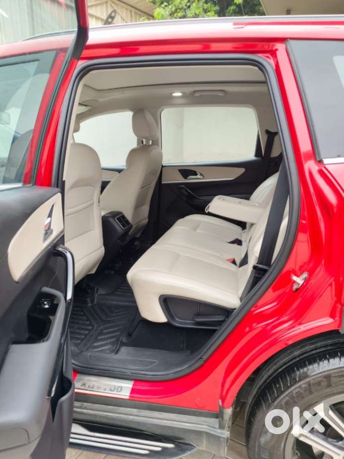 Mahindra Xuv700 2.2 Ax 7 Diesel At Luxury Pack Str, 2022, Diesel
