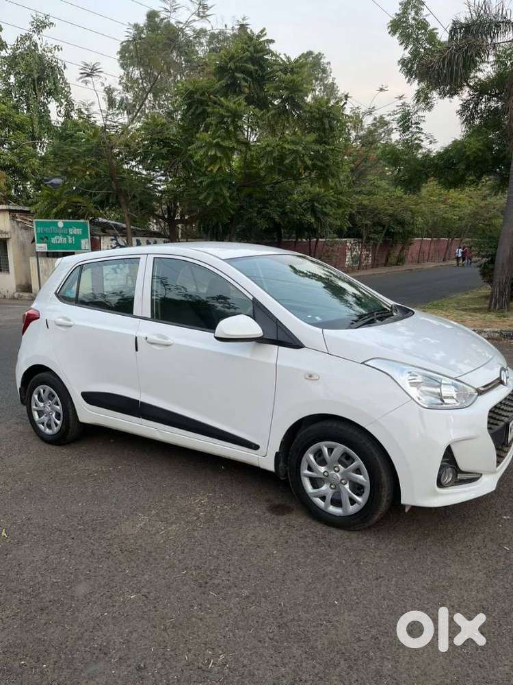 Hyundai Grand I10 Sportz Edition, 2017, Petrol