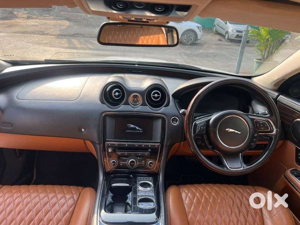 Jaguar Xj L 2.0 Petrol, 2017, Petrol