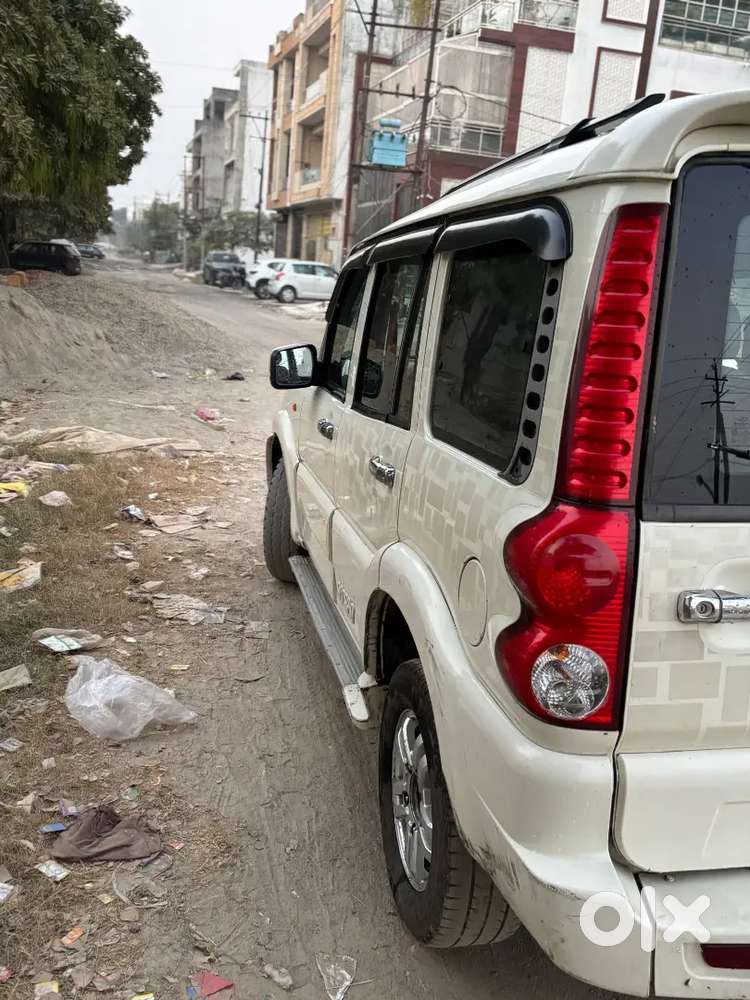 Vvip No. 0001 Mahindra Scorpio 2013 Diesel Good Condition