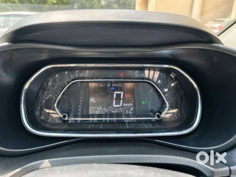Tata Nexon 1.2 Revotron Xza Plus, 2023, Petrol