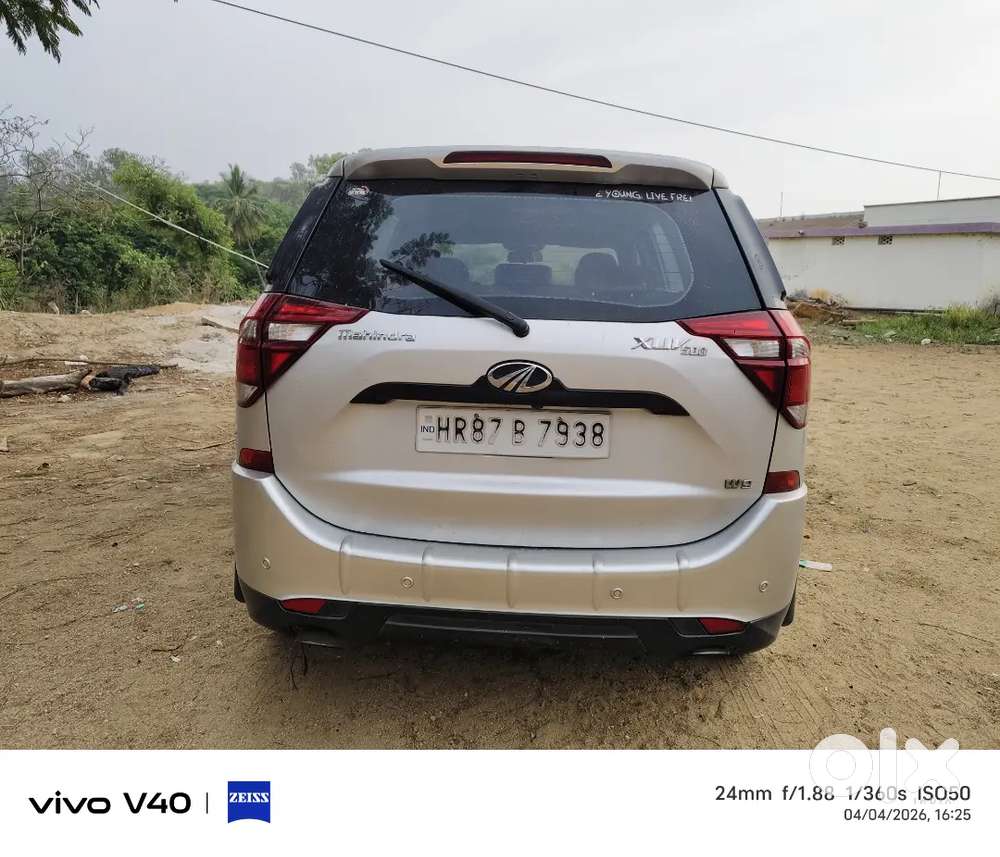 Xuv 500 W9 Sunroof Top And Model
