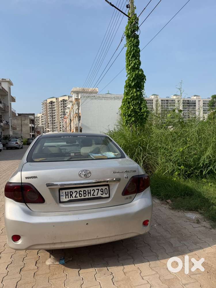 Toyota Corolla Altis Petrol 2031