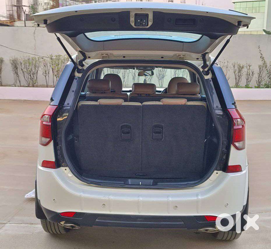 Mahindra Xuv500 W11 Option At, 2021, Diesel