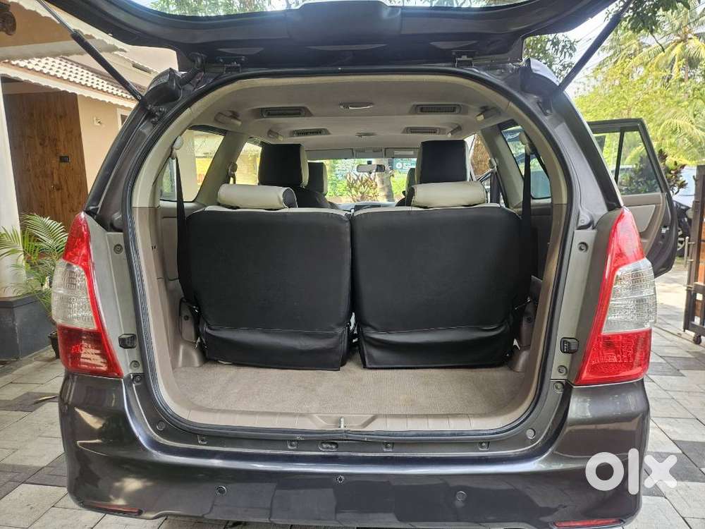 Toyota Innova 2015 Diesel Well Maintained