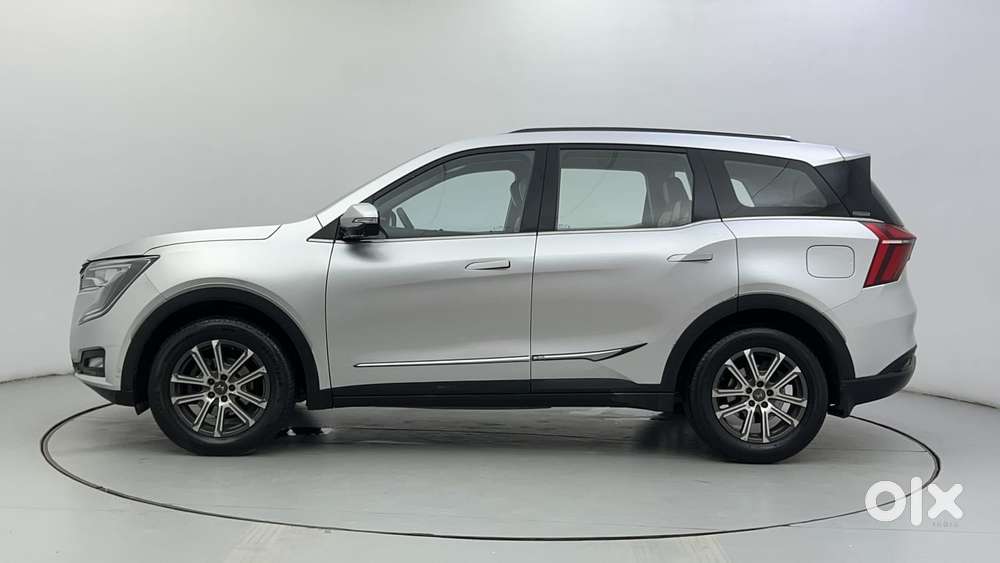 Mahindra Xuv700 2.0 Ax 7 Petrol At Luxury Pack Str, 2021, Petrol