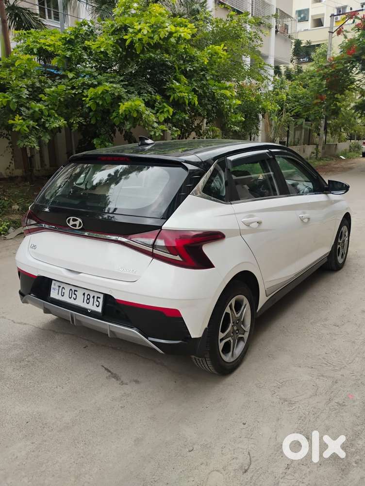 Hyundai I20 Sportz 1.2 Mt Dual Tone, 2024, Petrol