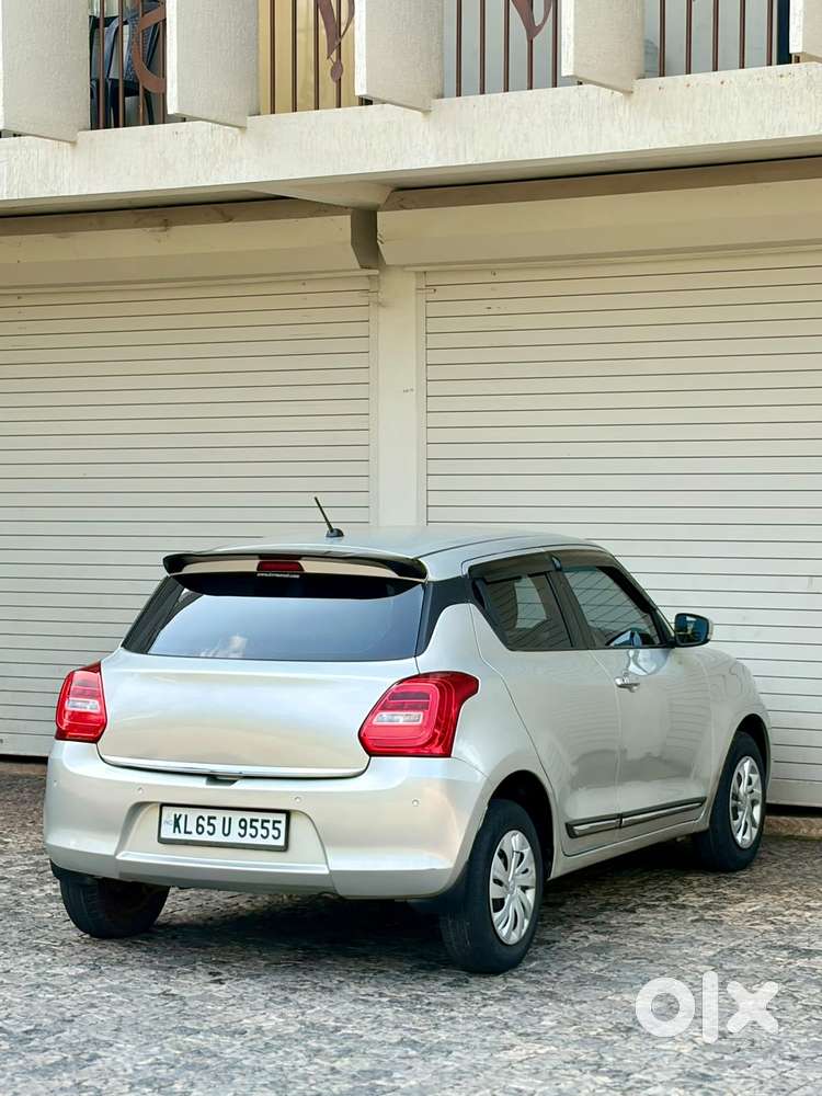 Maruti Suzuki Swift Vxi + Manual, 2023, Petrol