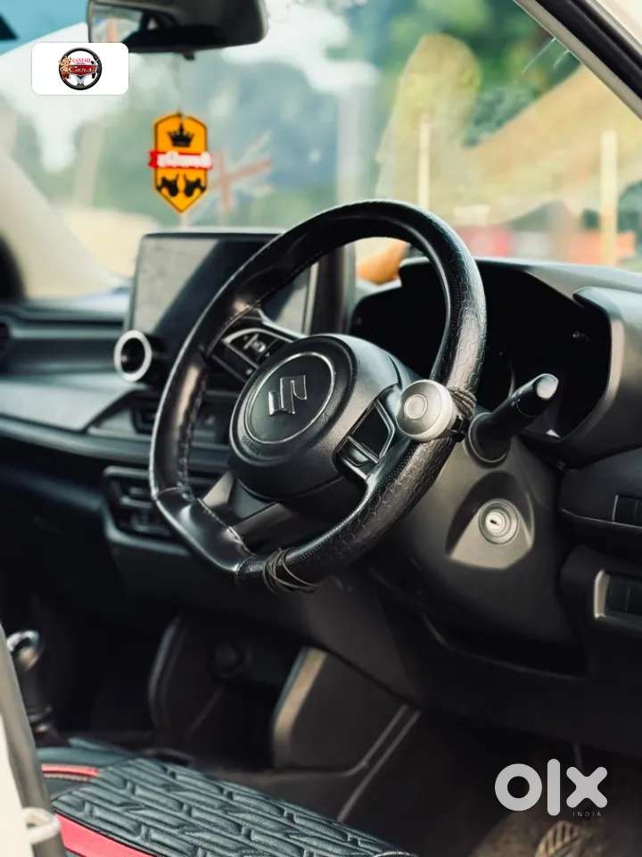 Maruti Suzuki Swift Vxi, 2025, Petrol