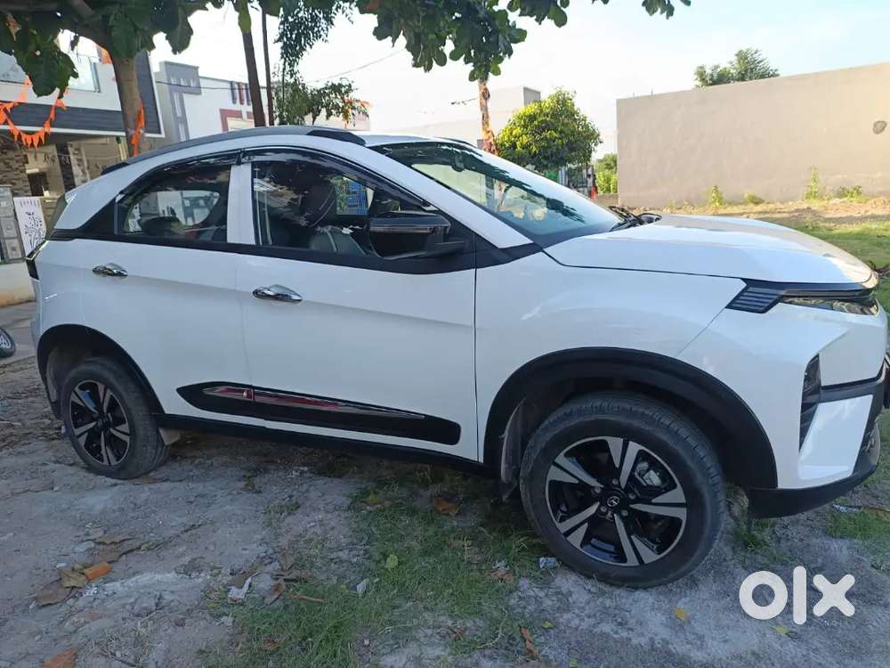 Tata Nexon Smart Plus 2024 Petrol