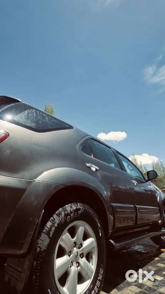 Toyota Fortuner 2011 3rd Owner