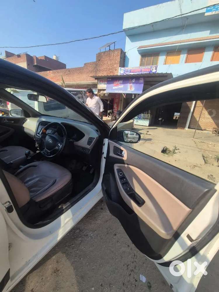 Hyundai I20 2015 Diesel 94000 Km Driven