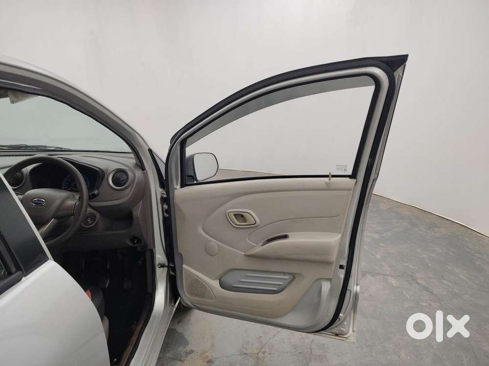 Datsun Redigo T Option, 2016, Petrol