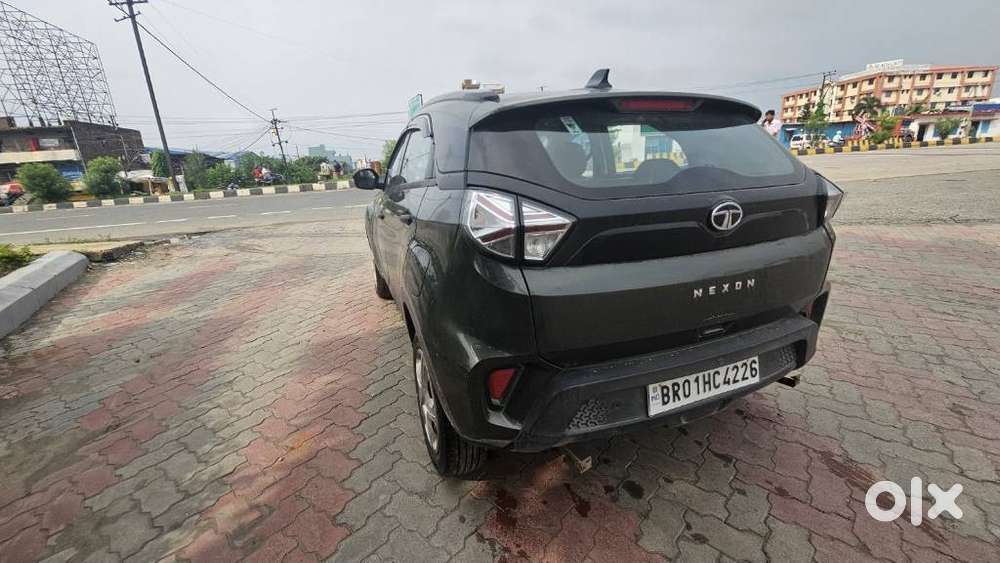Tata Nexon 1.2 Revotron Xm (s), 2023, Petrol