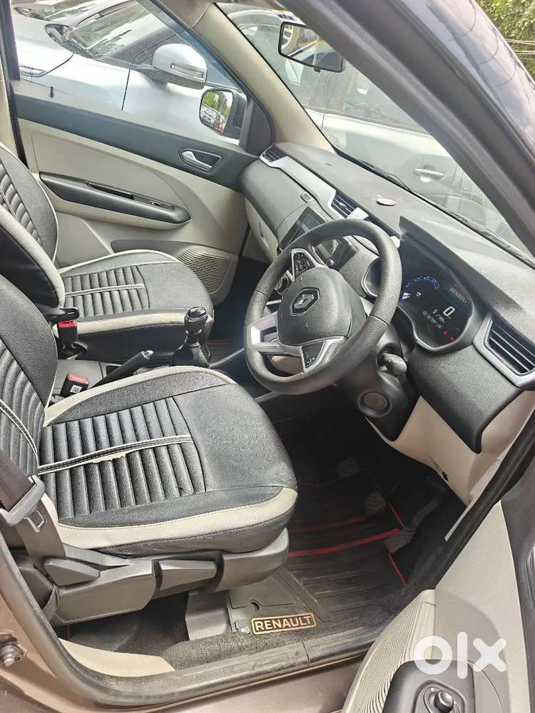 Renault Triber Rxz 2023 Manual  7 Seater