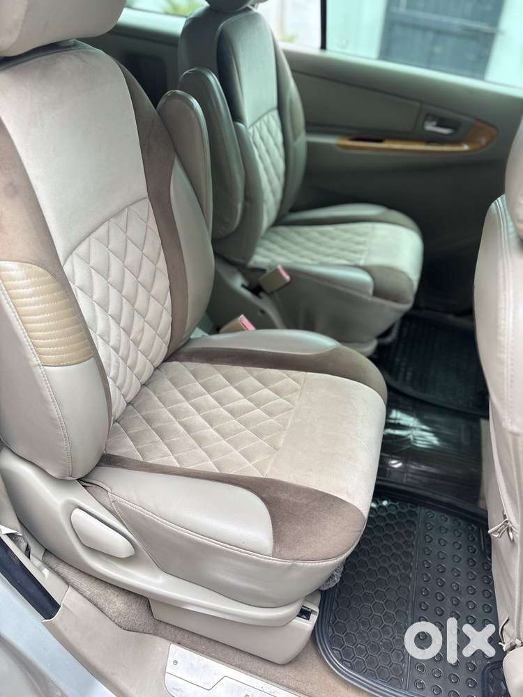 Toyota Innova 2.5 V 7 Str, 2011, Diesel