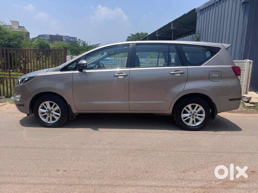 Toyota Innova Crysta 2.4 G Plus Mt 7 Str, 2018, Diesel