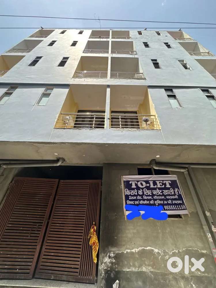 Newbuild Gated building with parking near by delhi mumbai expressway