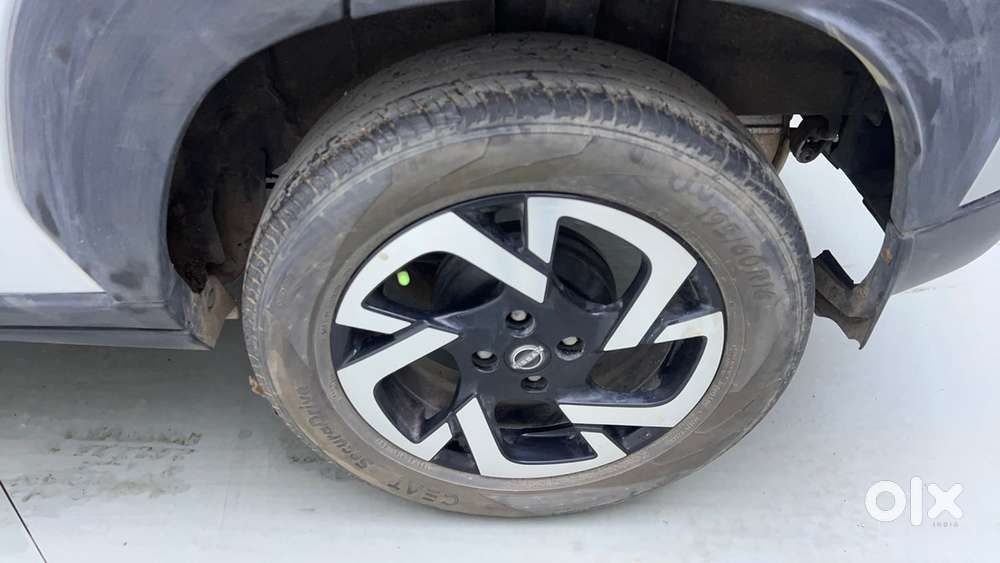 Nissan Magnite 1.0 Xv, 2022, Petrol