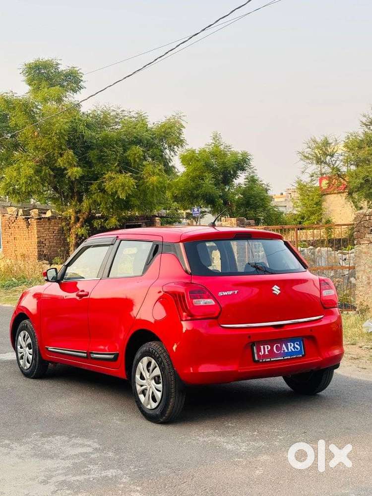 Maruti Suzuki Swift Vxi + Manual, 2022, Petrol
